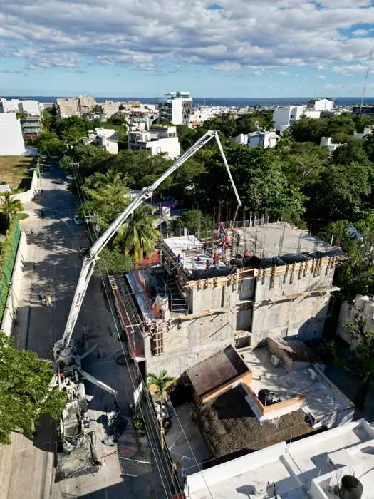 WHITEBOX Development construction in Playa del Carmen